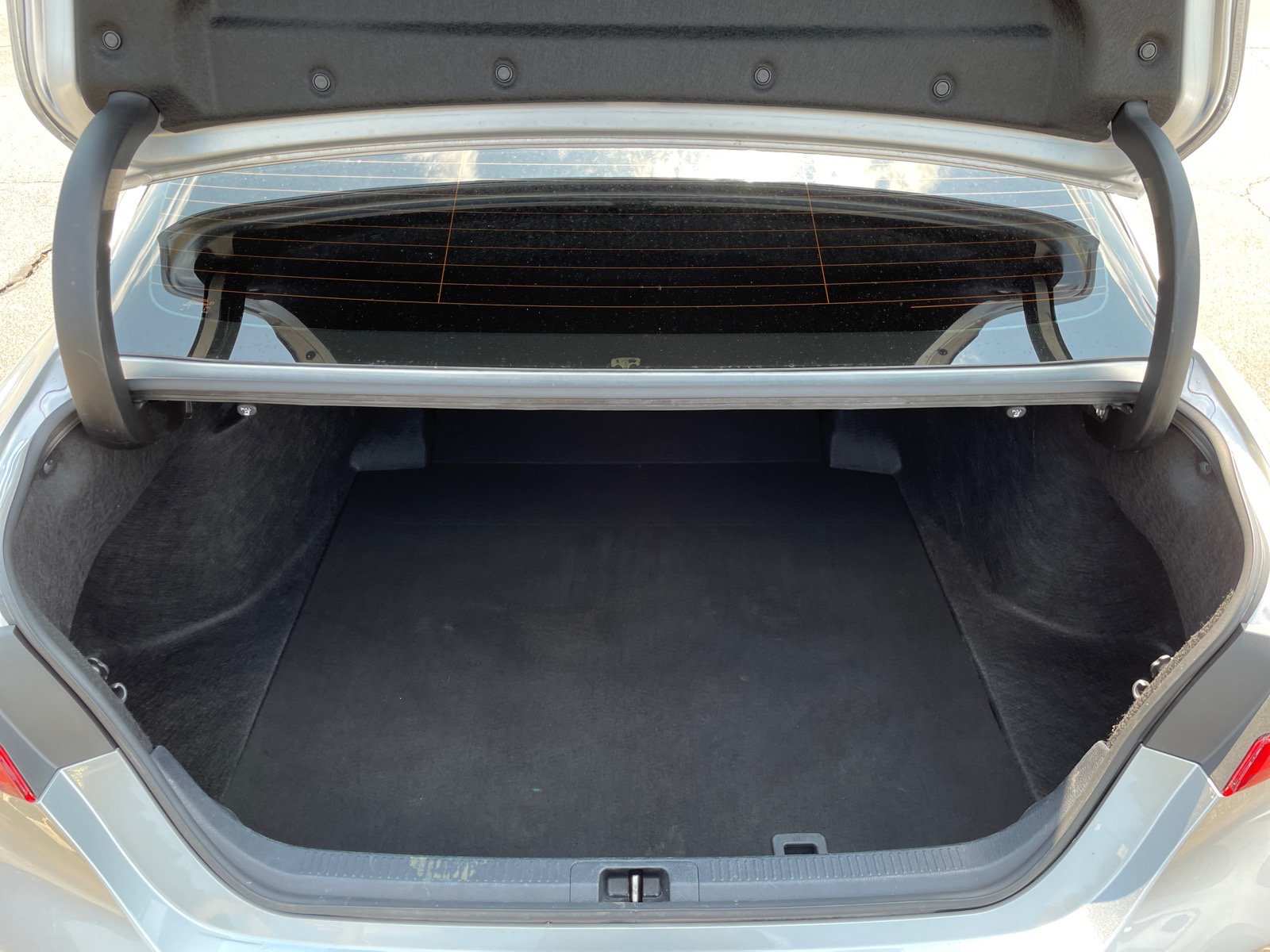 Used 2023 Toyota Camry XSE FWD image 16