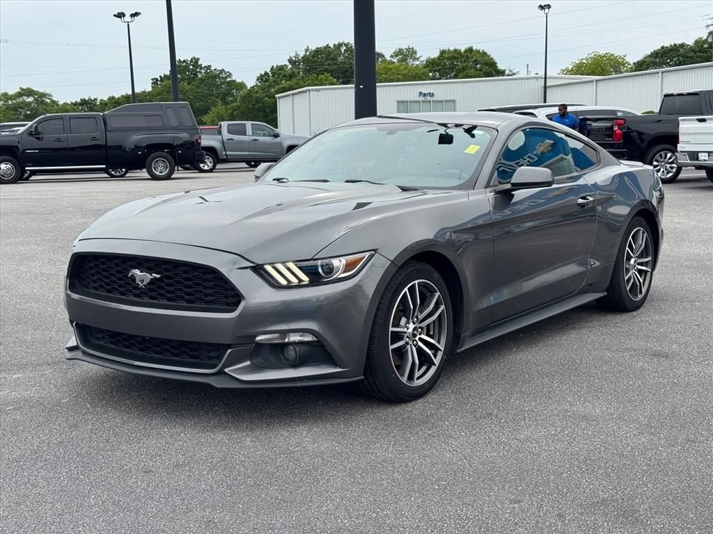 Used 2017 Ford Mustang Coupe RWD image 7