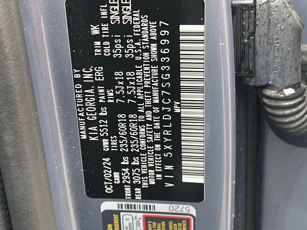 Used 2025 Kia Sorento S image 34