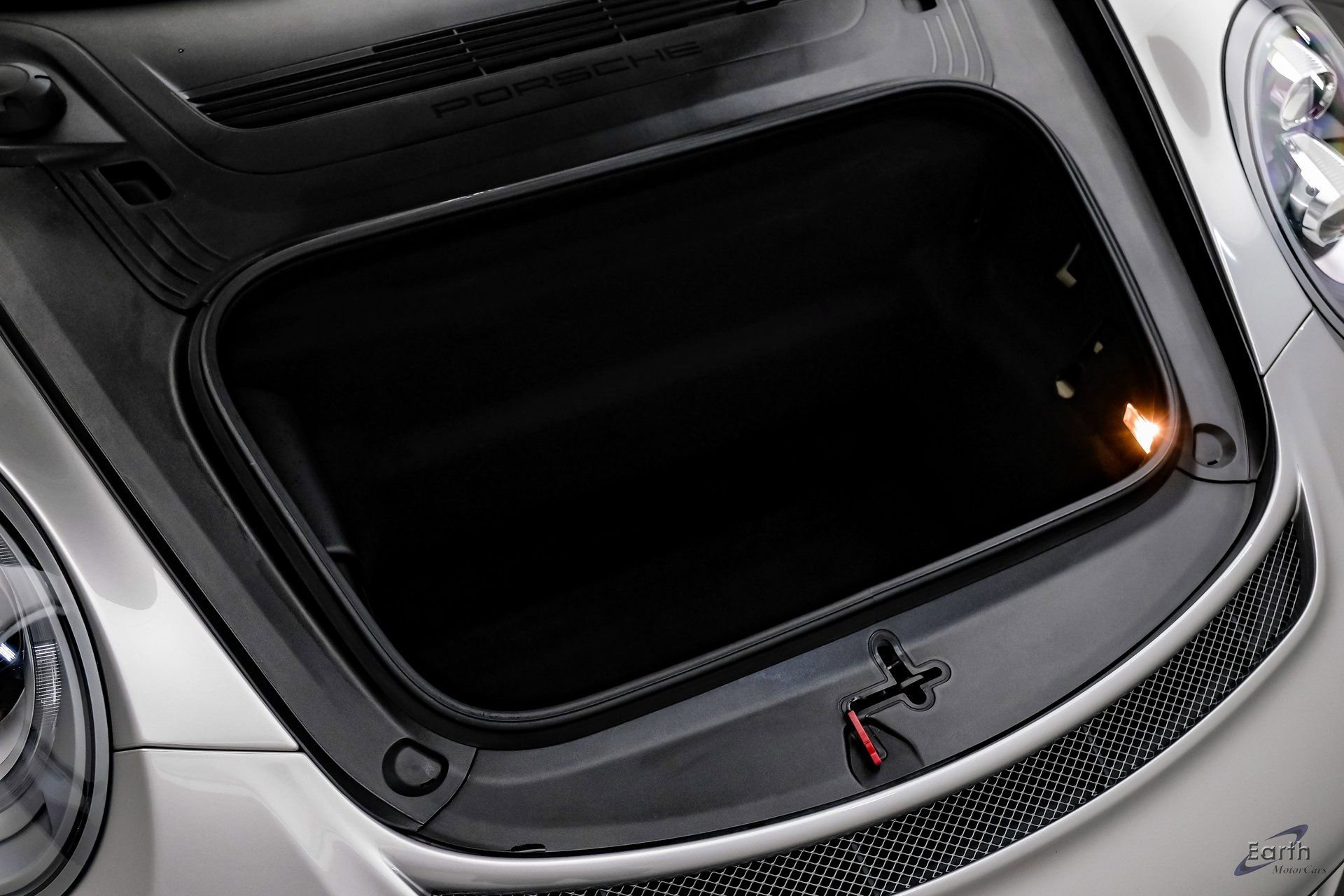 Used 2018 Porsche 911 GT3 w/ Sport Chrono Package image 84