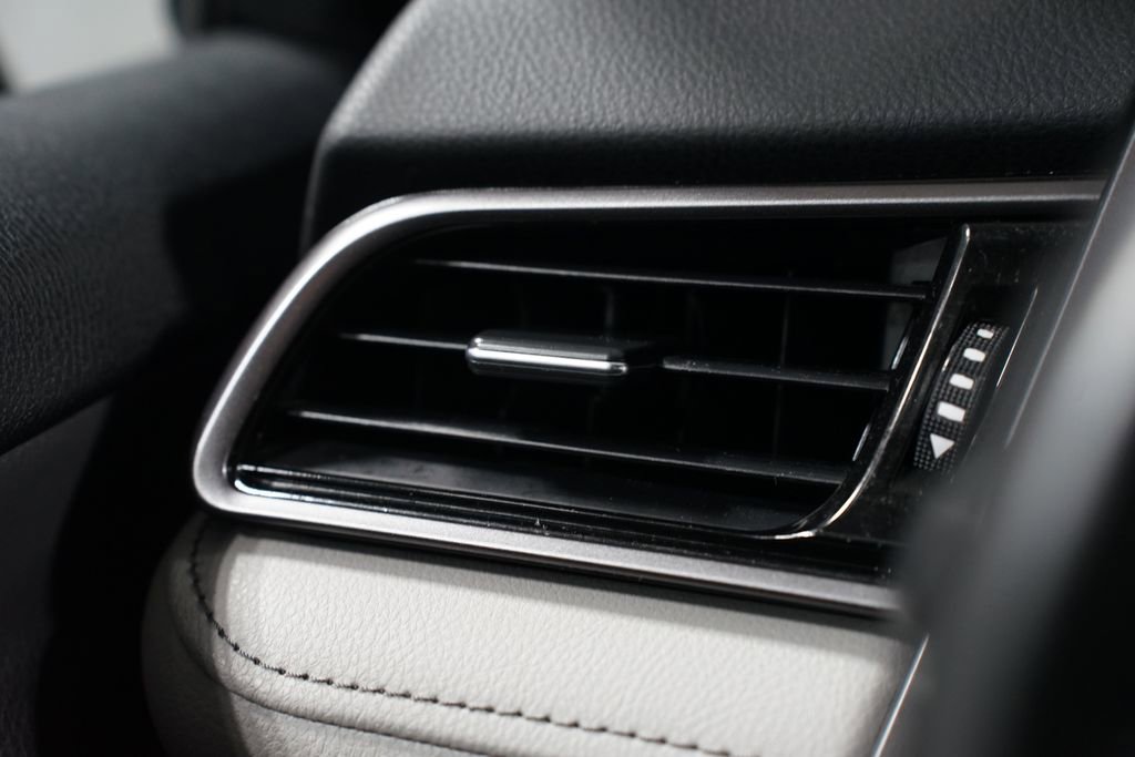 Certified 2023 Toyota Camry SE image 24