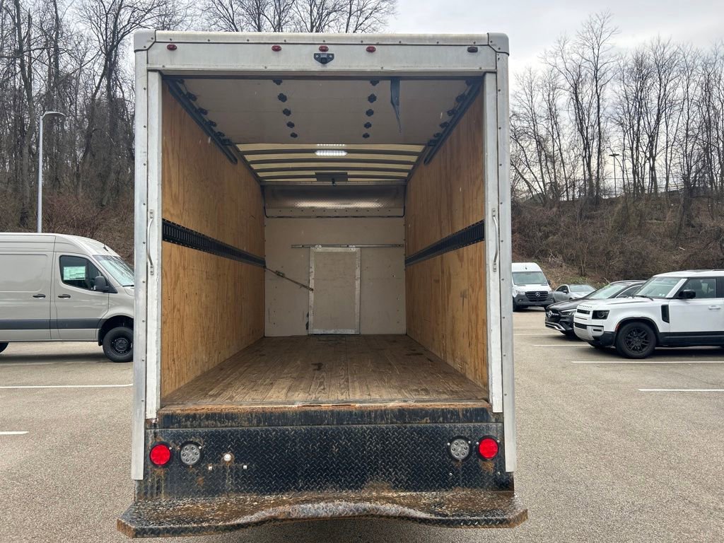 Used 2022 Chevrolet Express 3500 w/ Driver Convenience Package RWD image 15