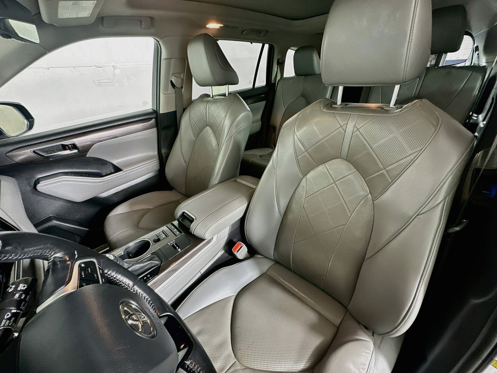Used 2022 Toyota Highlander Platinum AWD/4WD image 20