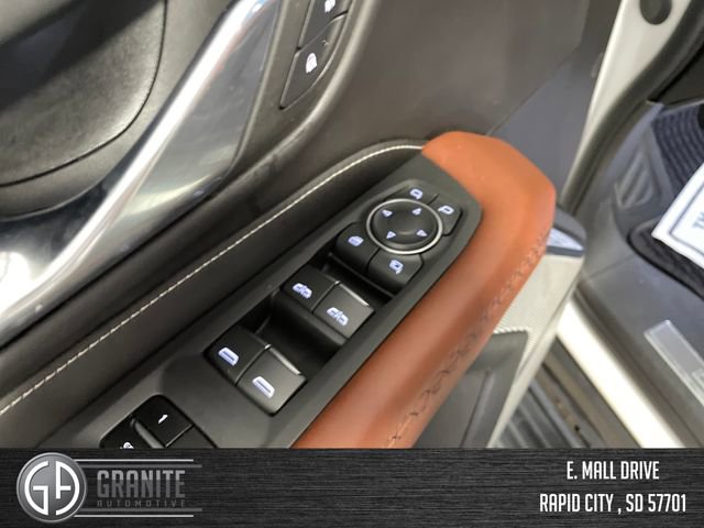 Used 2023 GMC Yukon Denali Ultimate image 11