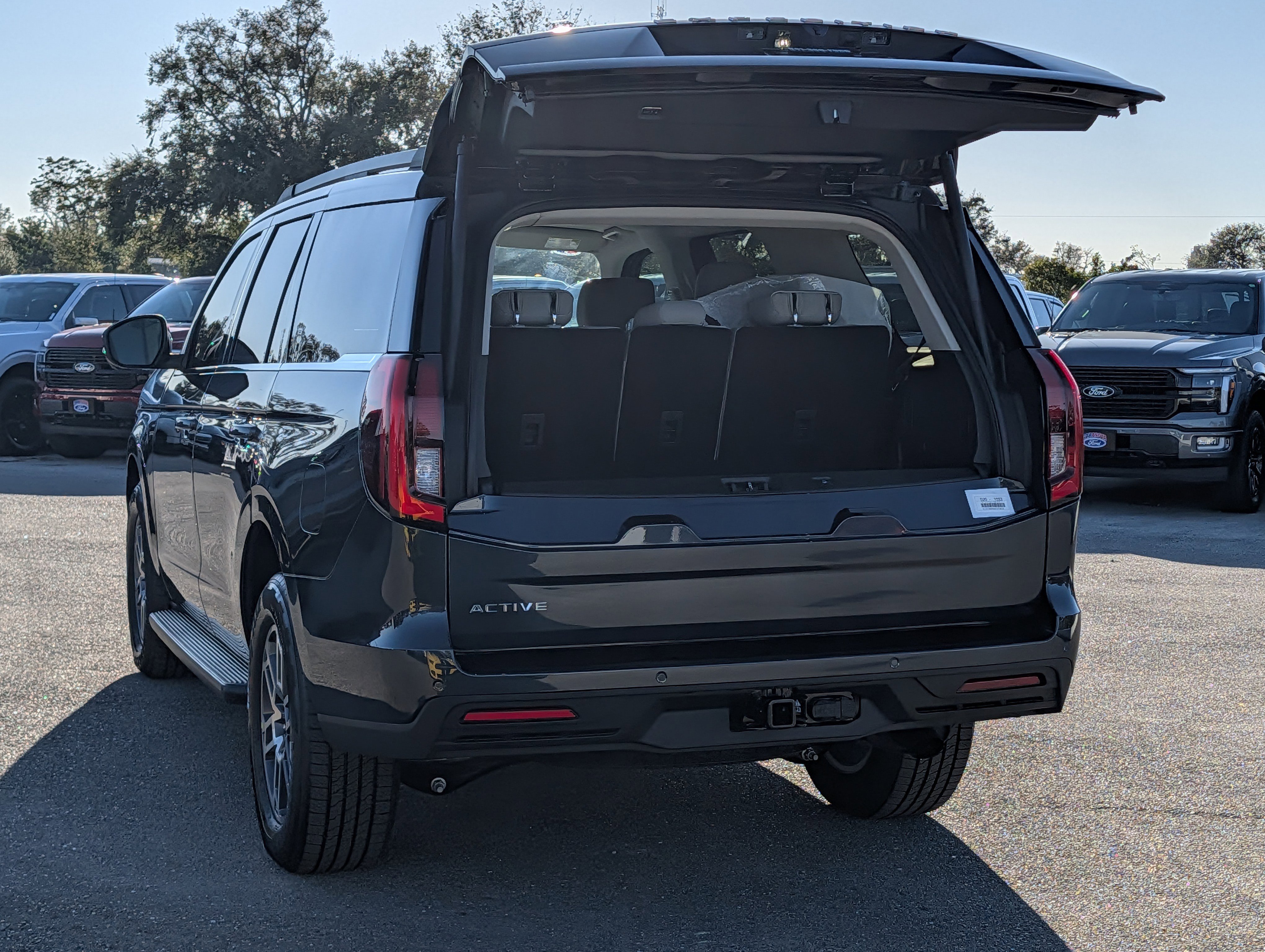 New 2026 Ford Expedition Active RWD image 14