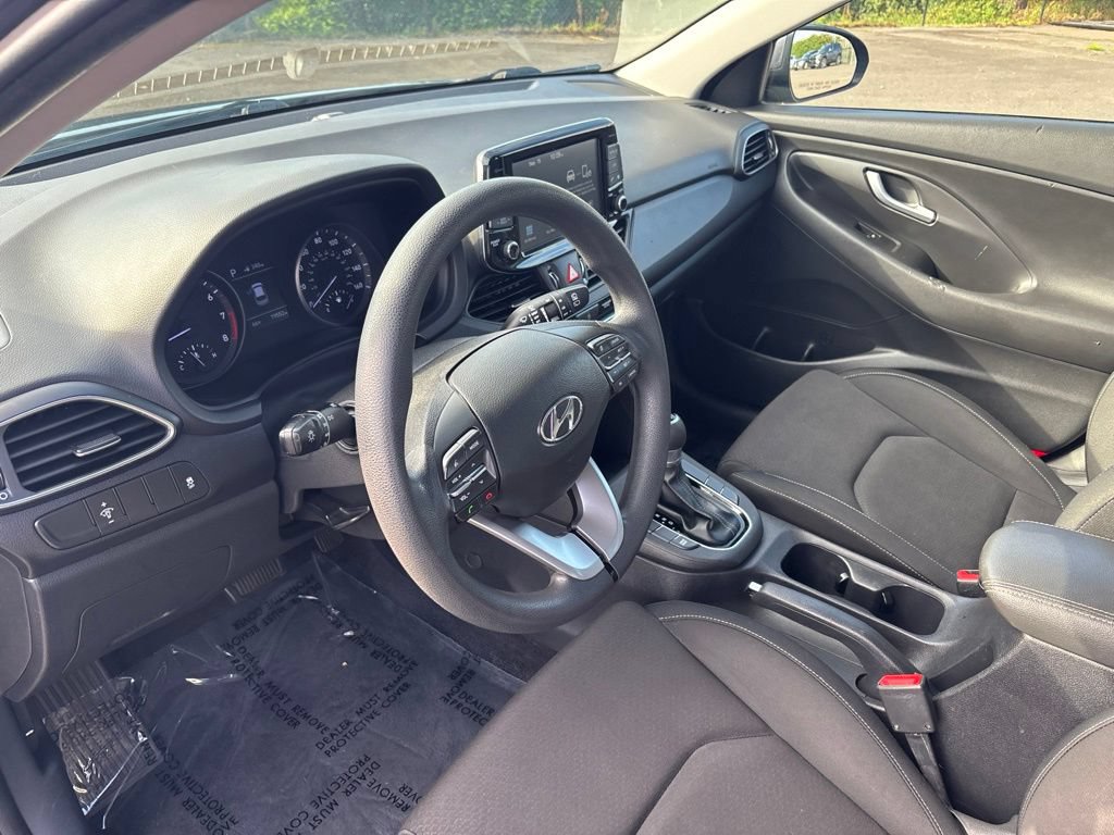 Used 2019 Hyundai Elantra GT FWD image 12