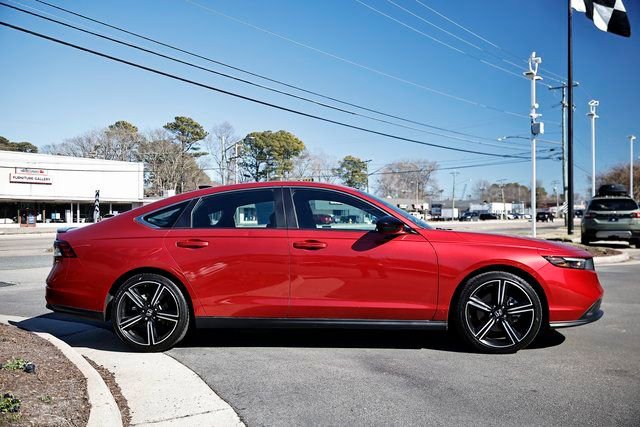 Used 2024 Honda Accord Sport image 8