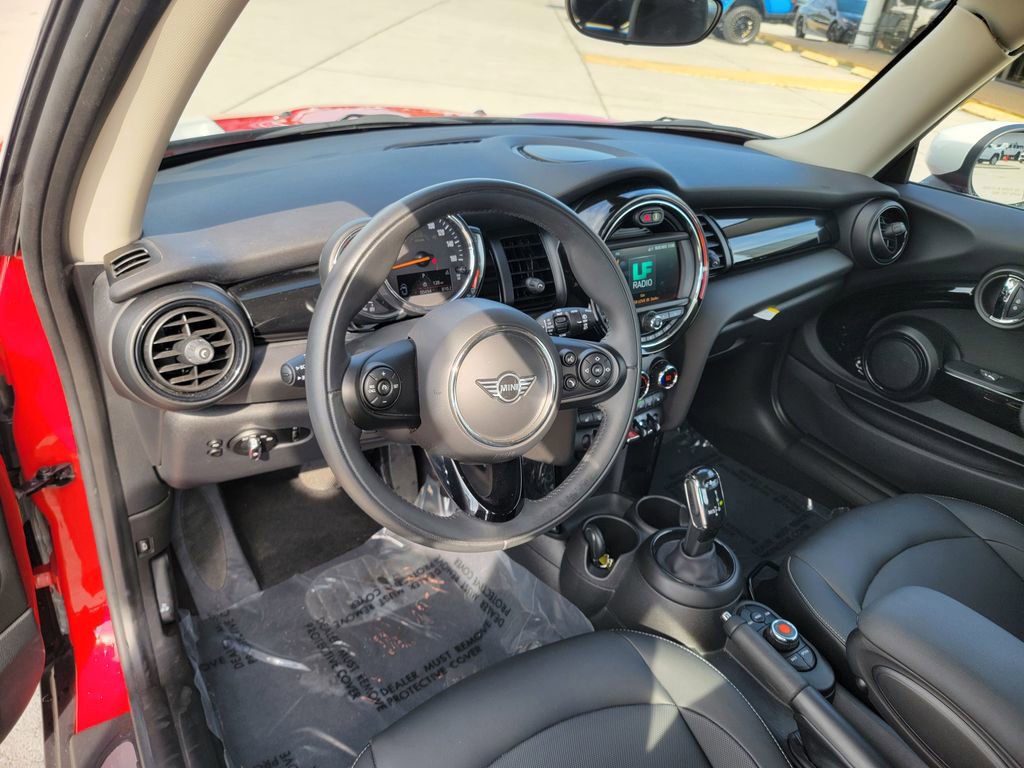 Used 2021 MINI Cooper 2-Door Hardtop w/ Storage Package FWD image 16