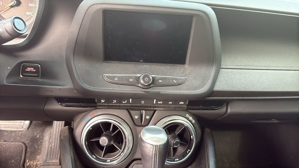 Used 2021 Chevrolet Camaro LS RWD image 9