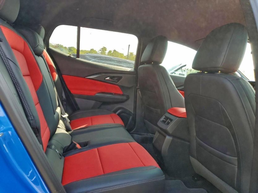 Used 2025 Chevrolet Equinox EV RS image 9