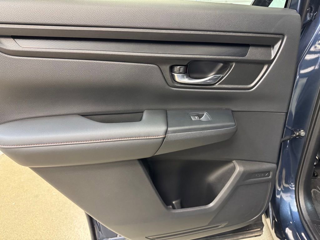 Used 2025 Honda CR-V Sport image 20