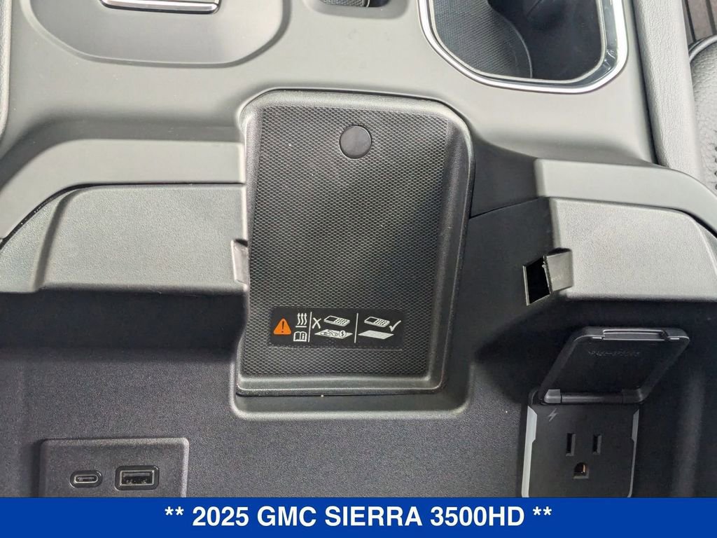 New 2025 GMC Sierra 3500 Denali w/ Denali Reserve Package image 28