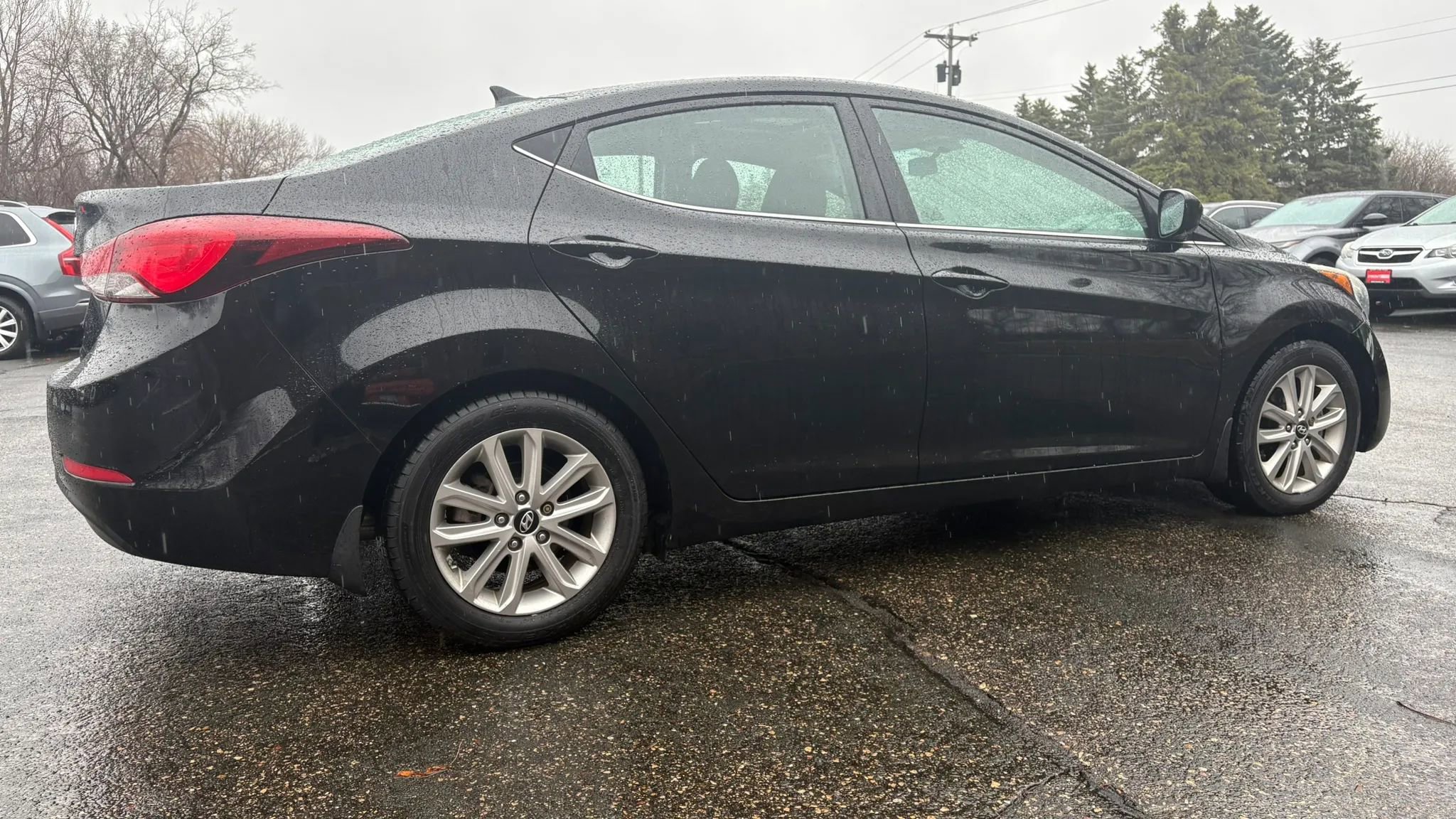 Used 2015 Hyundai Elantra SE w/ Option Group 03 FWD image 10