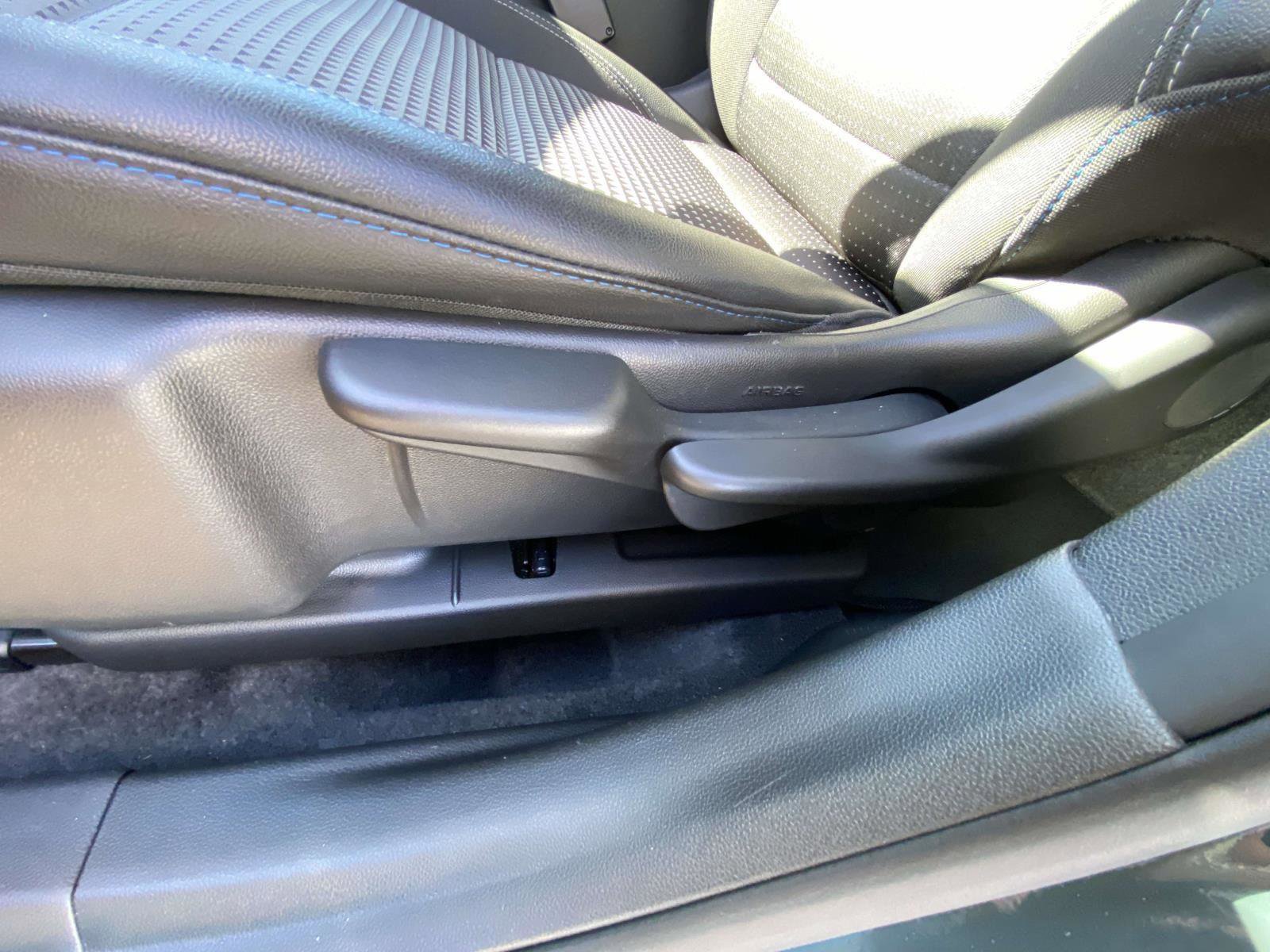 Used 2025 Chevrolet Trax LT image 14