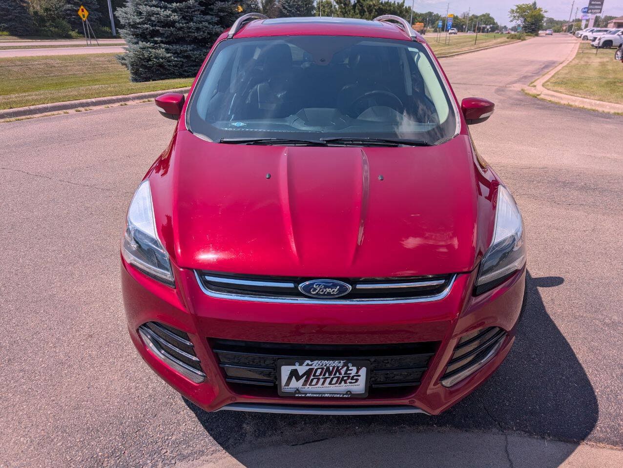 Used 2016 Ford Escape Titanium w/ Equipment Group 301A AWD/4WD image 4