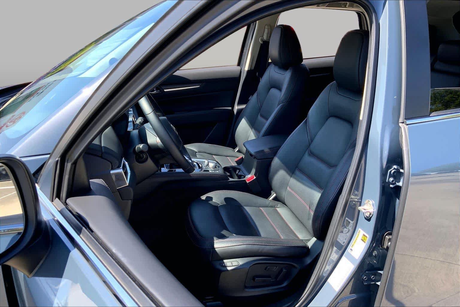 Used 2025 MAZDA CX-5 Carbon Edition AWD/4WD image 8