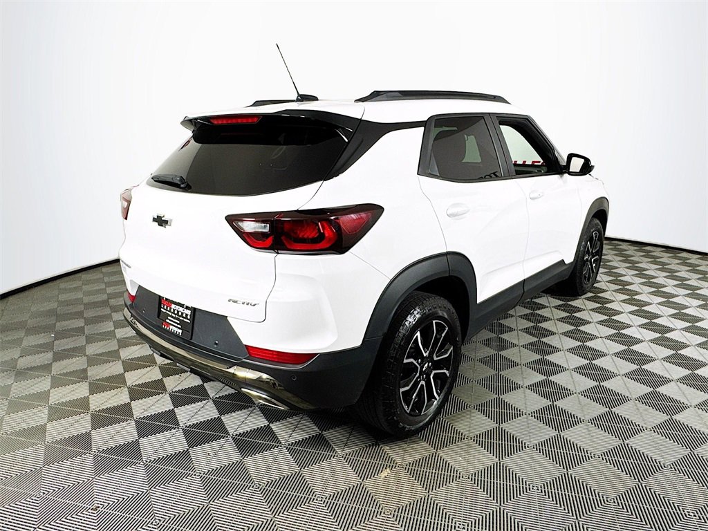 Used 2024 Chevrolet TrailBlazer ACTIV w/ Driver Confidence Package image 7