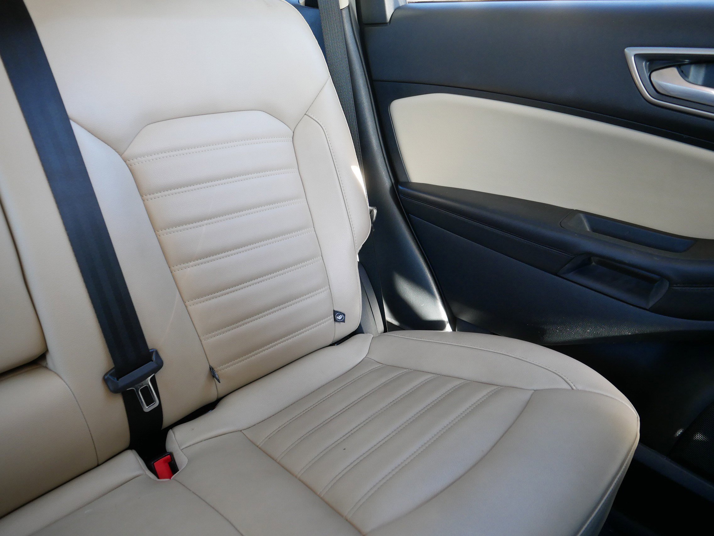 Used 2022 Ford Edge SEL image 14