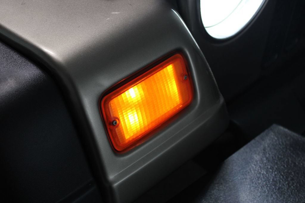Used 2005 Jeep Wrangler Unlimited AWD/4WD image 35