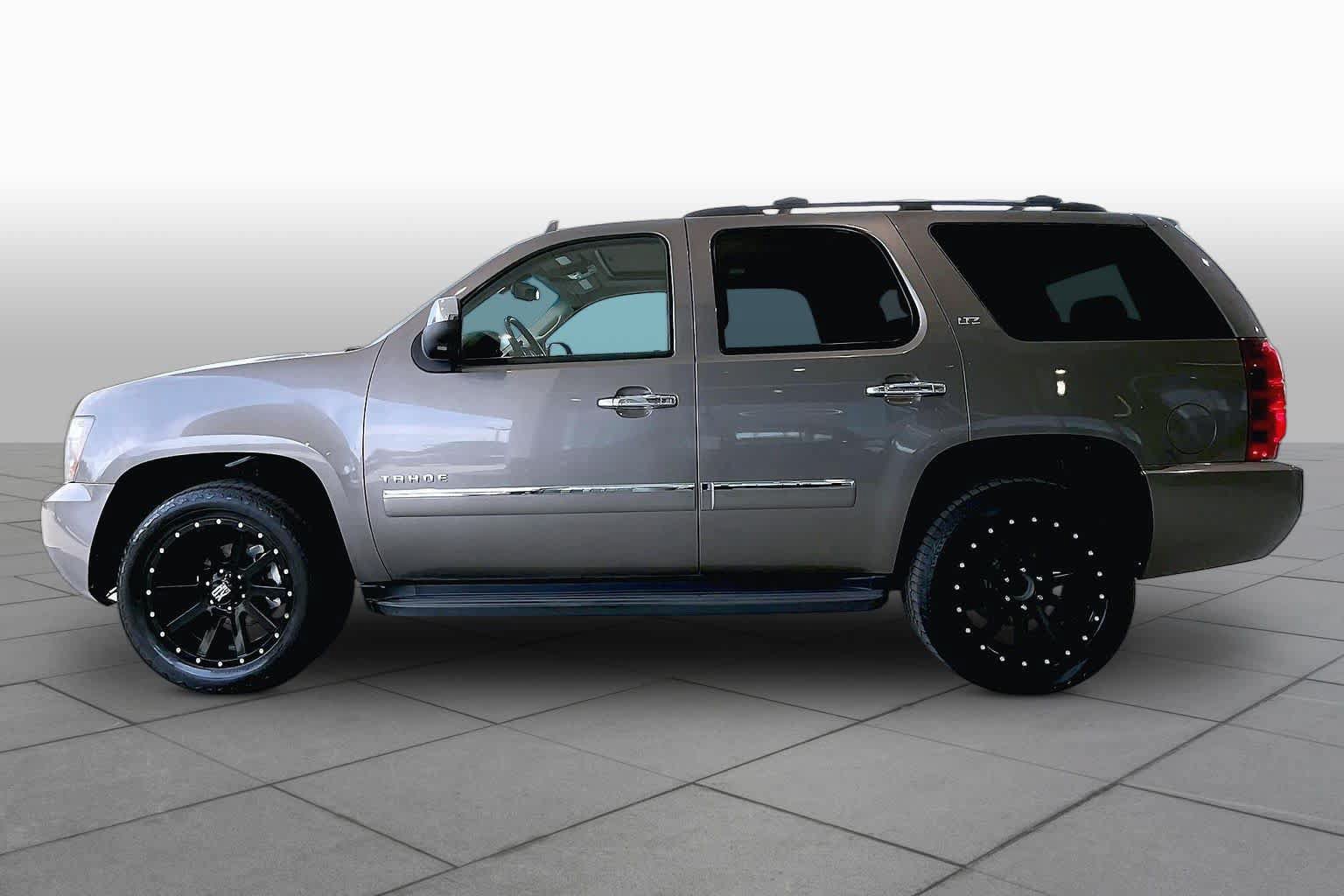 Used 2011 Chevrolet Tahoe LTZ AWD/4WD image 32
