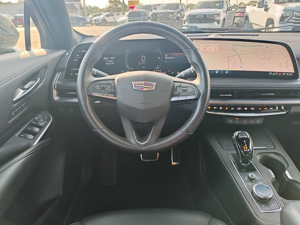 Used 2024 Cadillac XT4 Sport w/ Technology Package AWD/4WD image 18