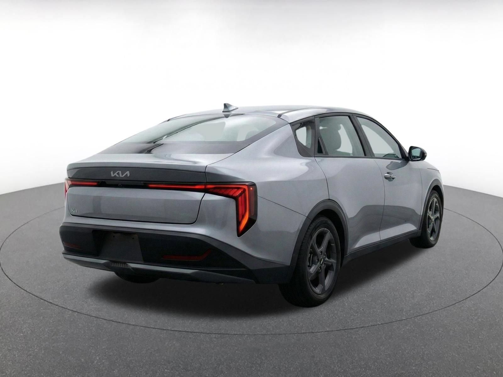 Used 2025 Kia K4 FWD image 8