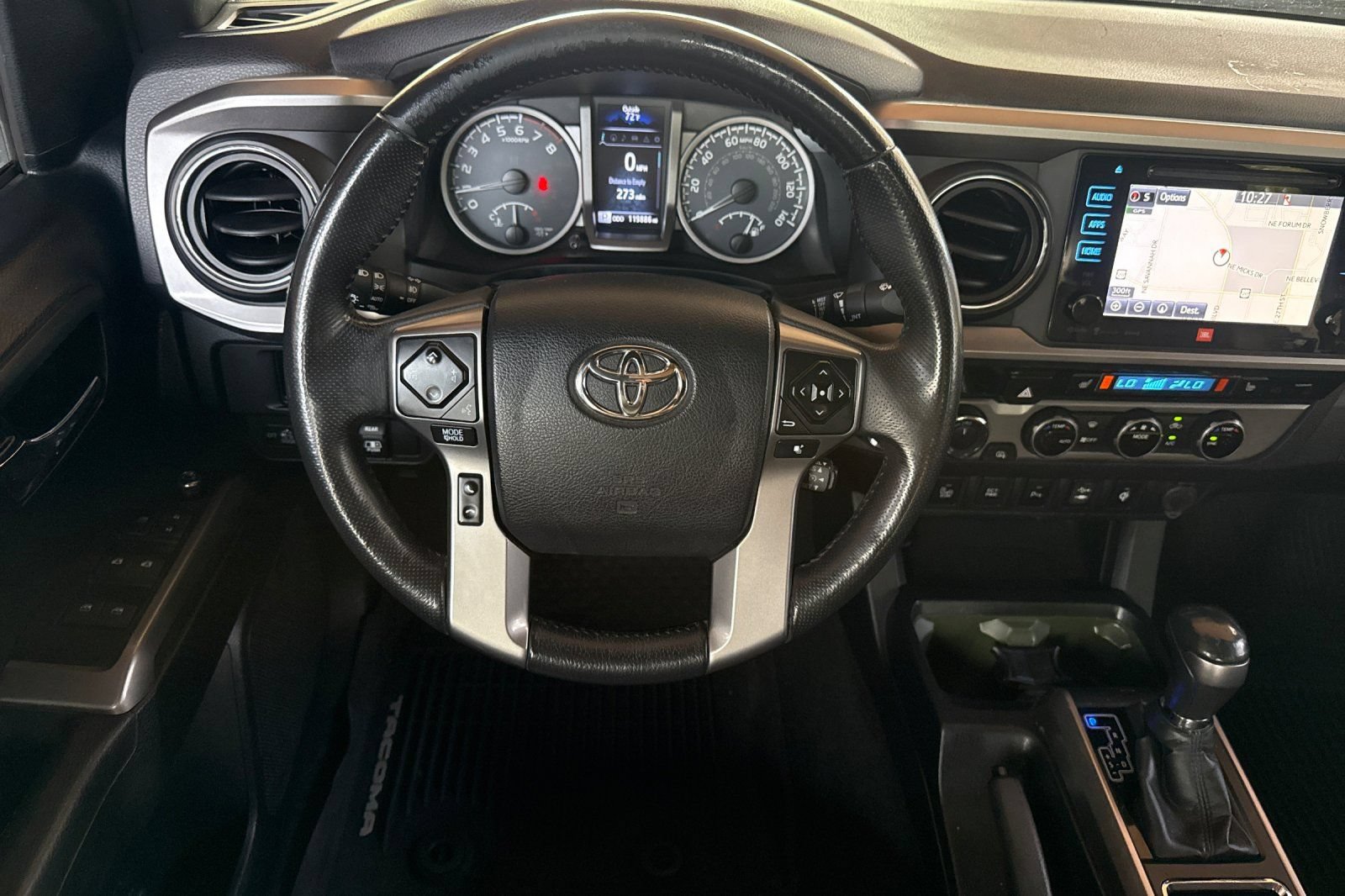 Used 2017 Toyota Tacoma Limited AWD/4WD image 18