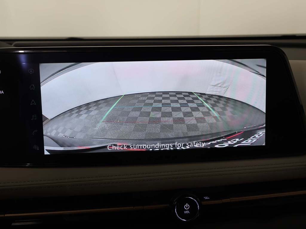 Used 2023 Nissan Ariya AWD image 43