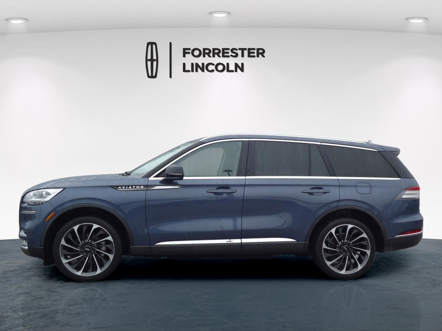 Used 2021 Lincoln Aviator Reserve w/ Equipment Group 202A image 6