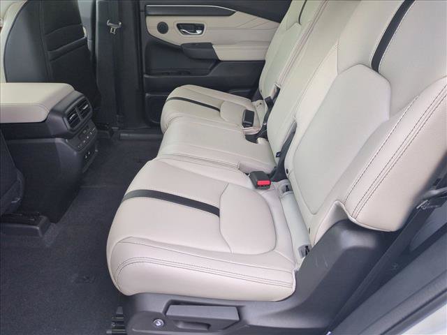 New 2026 Honda Pilot Touring image 16