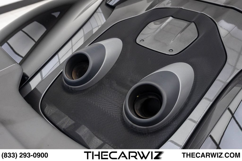 Used 2020 McLaren 600LT Spider RWD image 20