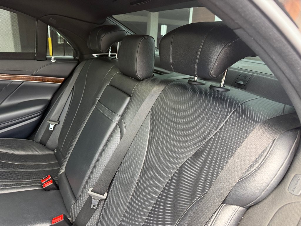 Used 2015 Mercedes-Benz S 550 Sedan image 21
