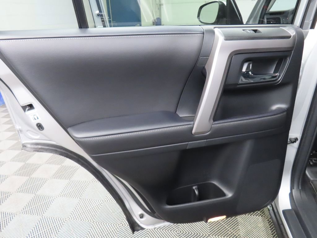 Used 2024 Toyota 4Runner SR5 Premium w/ Moonroof Package AWD/4WD image 53