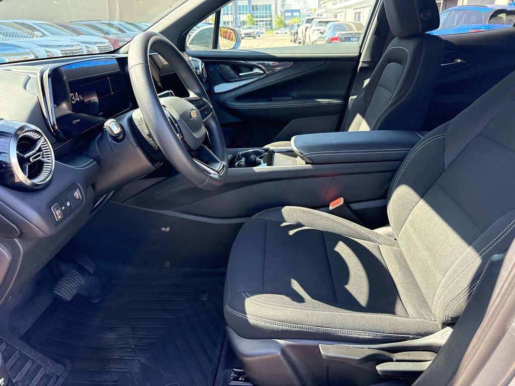 Used 2026 Chevrolet Blazer EV LT w/ LPO, All-Weather Mat Package FWD image 10