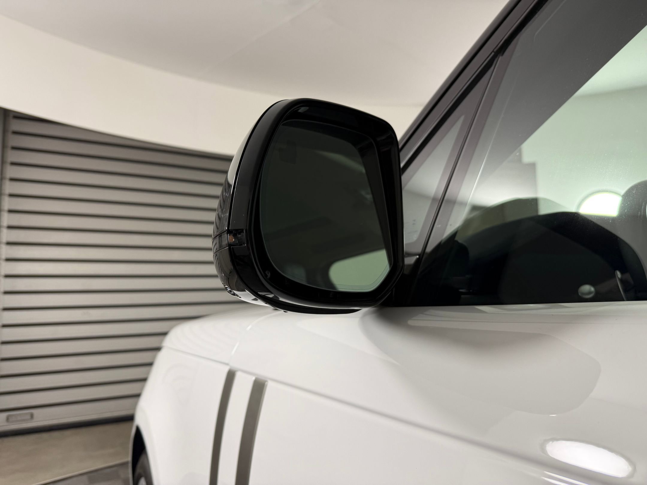 New 2026 Land Rover Range Rover Long Wheelbase SE image 20