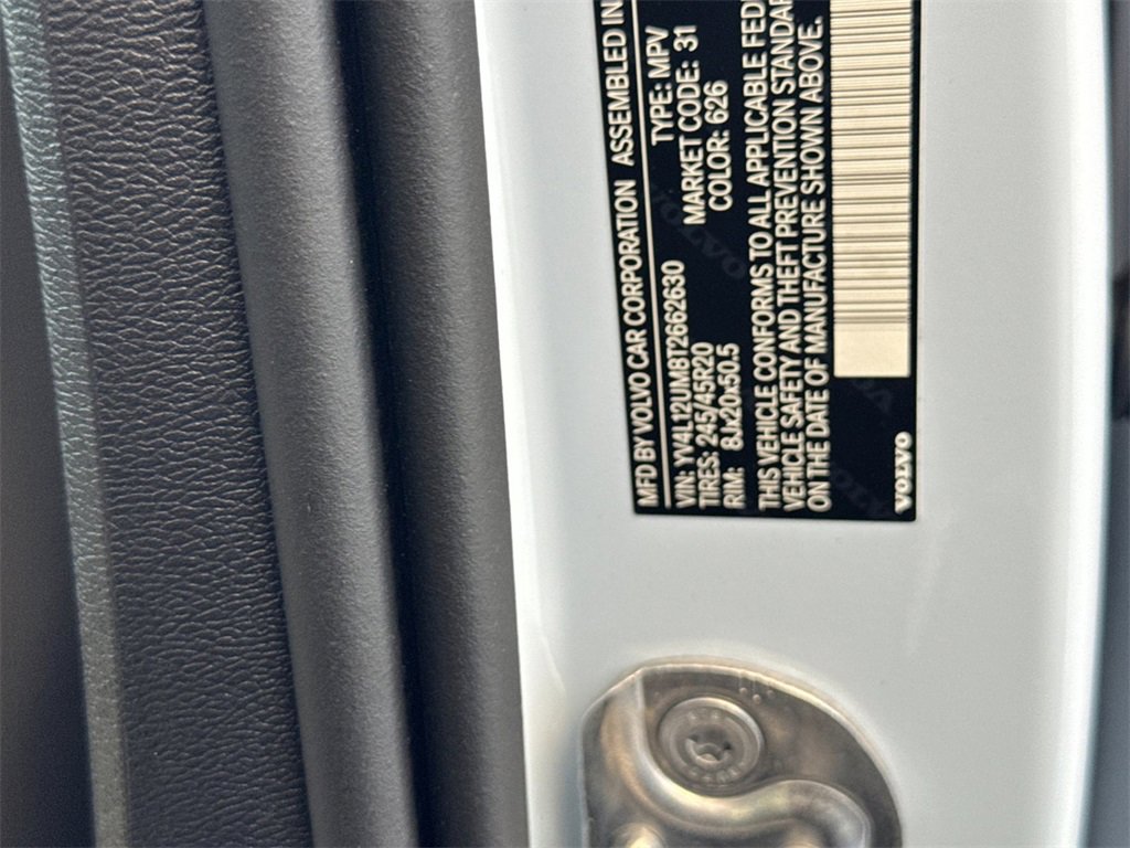 New 2026 Volvo XC40 B5 Ultra w/ Climate Package image 27