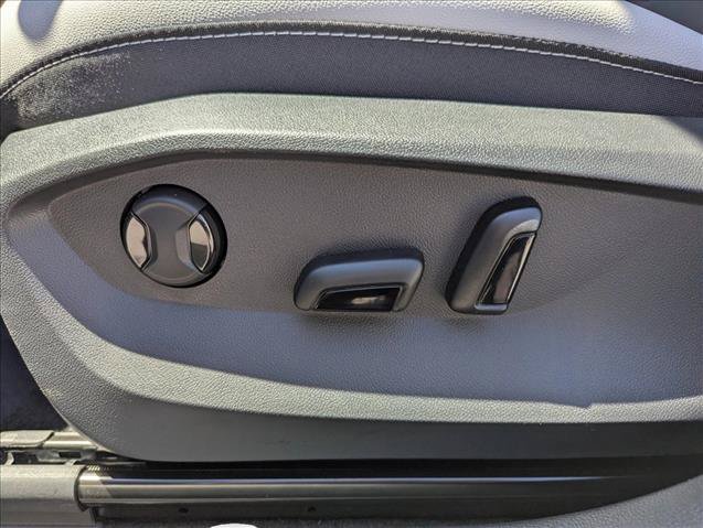 New 2026 Volkswagen Taos SE FWD image 11
