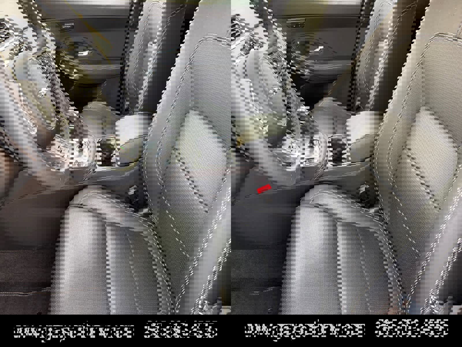 Used 2019 Jaguar E-PACE R-Dynamic HSE image 11