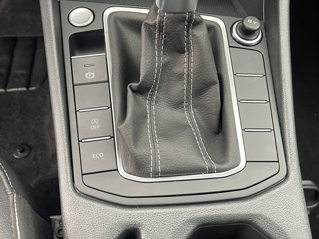Used 2024 Volkswagen Jetta SE FWD image 23