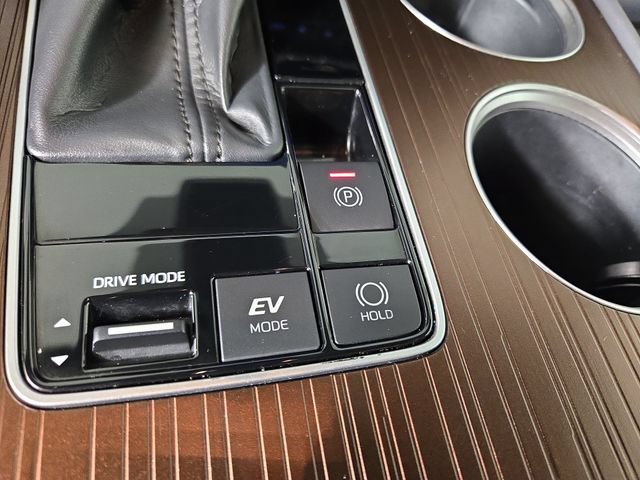 Used 2022 Toyota Sienna XLE w/ XLE Plus Package AWD/4WD image 30