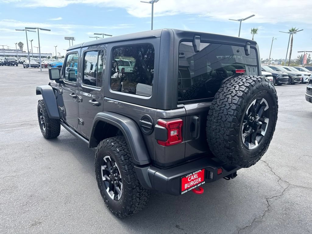 Used 2024 Jeep Wrangler Unlimited Rubicon w/ Convenience Group AWD/4WD image 5