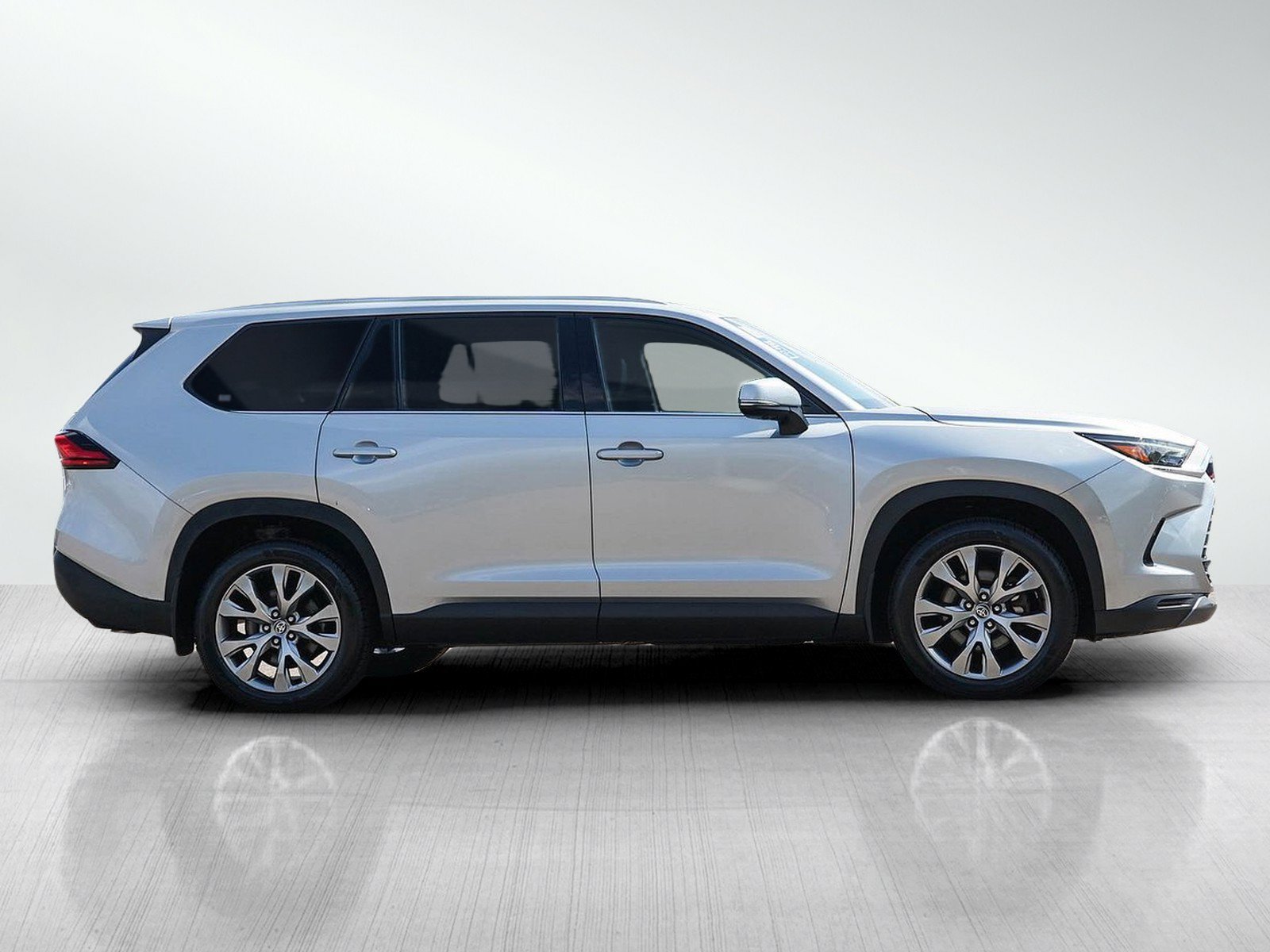 Used 2024 Toyota Grand Highlander AWD image 6