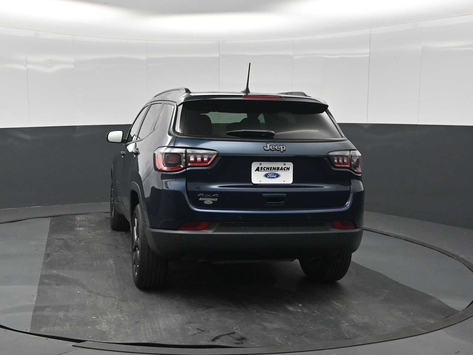 Used 2026 Jeep Compass Limited AWD/4WD image 7