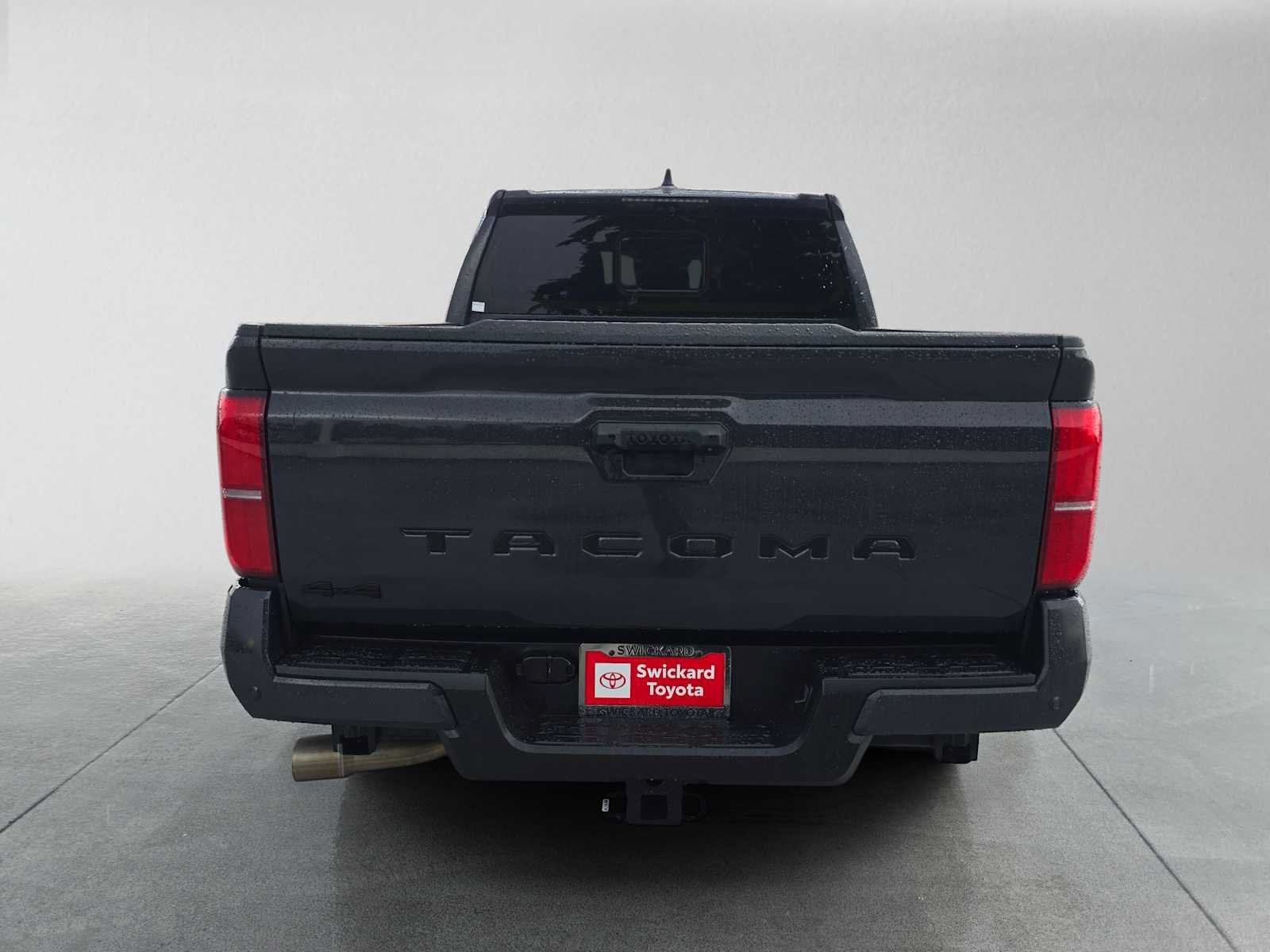 Used 2024 Toyota Tacoma TRD Off-Road w/ TRD Off Road Premium Package AWD/4WD image 5