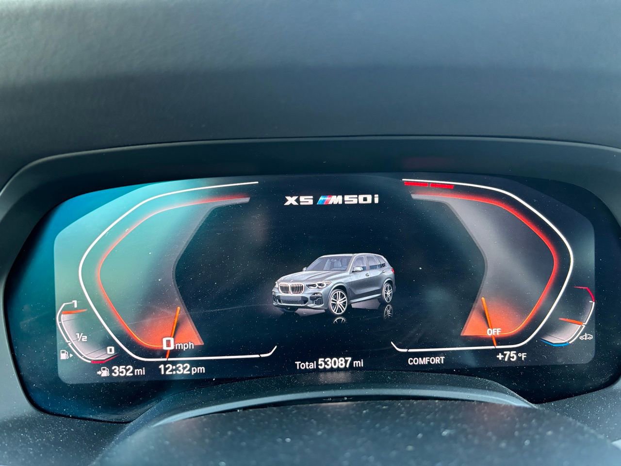 Used 2020 BMW X5 M50i w/ Executive Package image 13