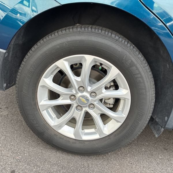 Used 2019 Chevrolet Equinox LT FWD image 27