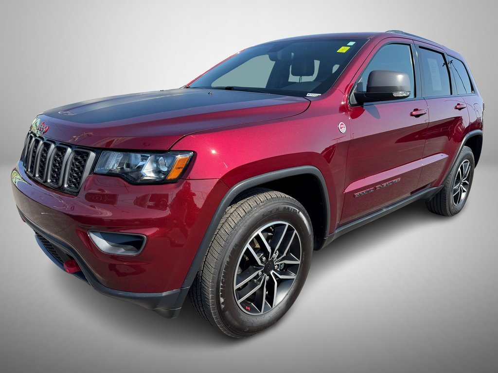 Used 2020 Jeep Grand Cherokee Trailhawk image 2