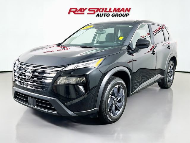 Used 2025 Nissan Rogue SV image 3