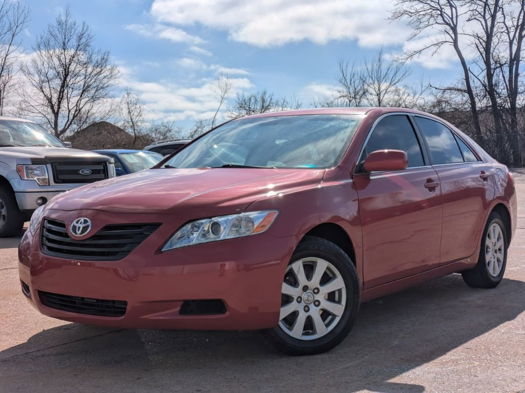 Used 2009 Toyota Camry XLE image 1