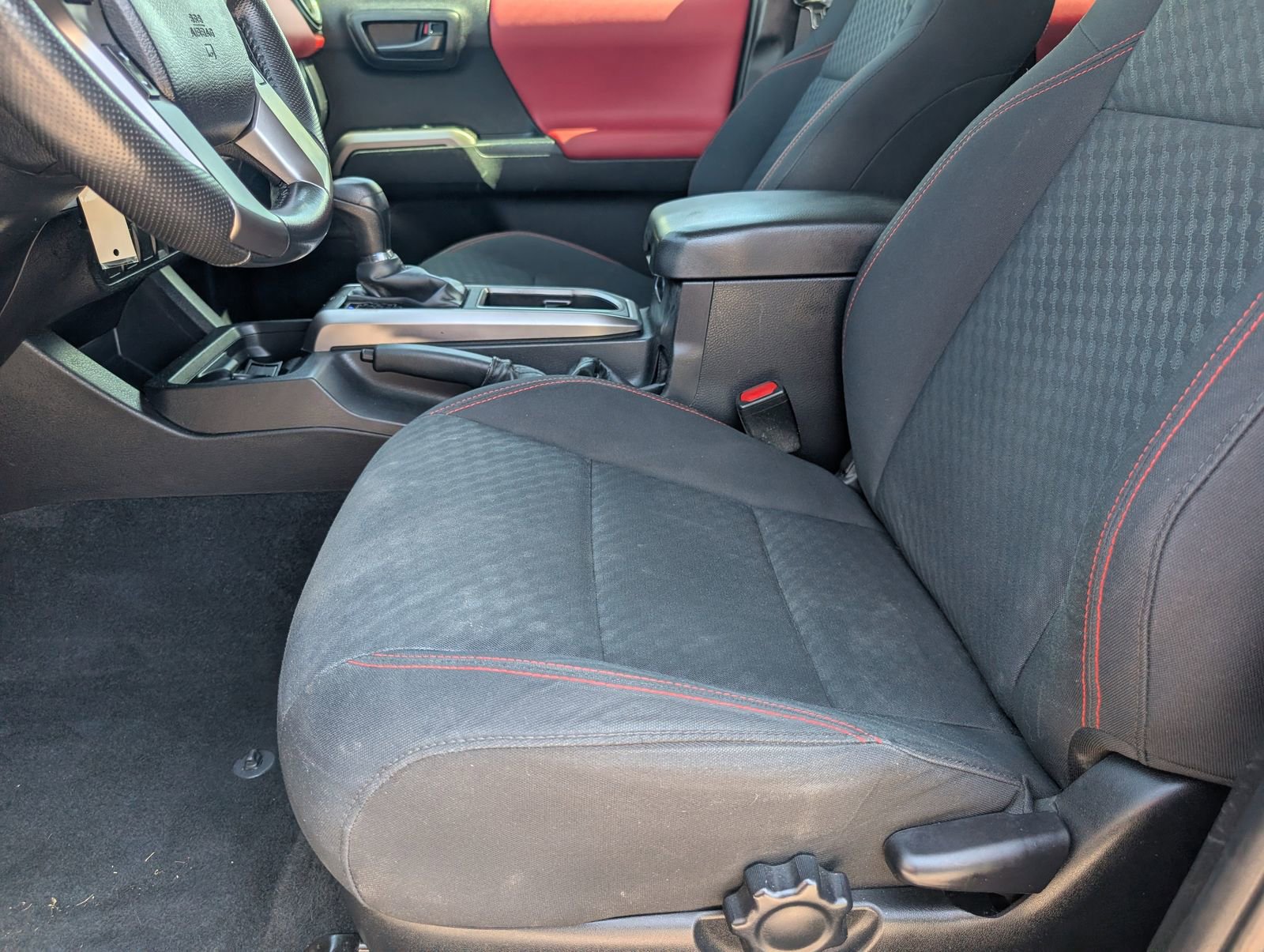 Used 2023 Toyota Tacoma SR5 RWD image 15